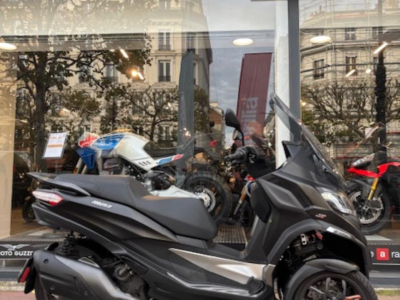 PIAGGIO MP3 530 HPE EXCLUSIVE